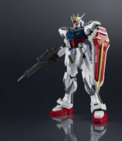 Gundam Universe Mobile Suit Gundam GAT-X105 Strike Gundam Action Figure