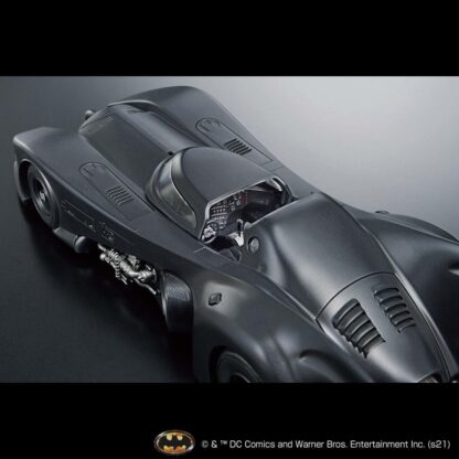 Bandai DC Comics Batman 1989 Batmobile 1/35 Scale Model Kit