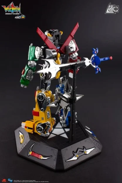 Toynami Voltron 40th Anniversary Voltron Collectors Set