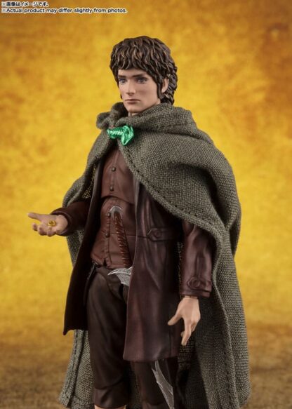 S.H.Figuarts Lord of the Rings Frodo Baggins and Gollum Action Figures