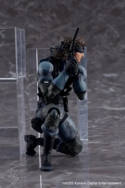 Figma Metal Gear Solid 2 Sons of Liberty Solid Snake Action Figure ( No 645 Updated Vers )